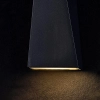 Geometryczny, czarny kinkiet zewnętrzny LED, lampa elewacyjna