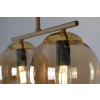 Lampa sufitowa do eleganckiej sypialni, dwa klosze na pręcie