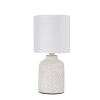 Biała lampa stołowa z ceramiczną podstawą i abażurem, do sypialni