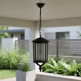 Lampa wisząca na łańcuszku, w czarnym kolorze, szczelność IP44