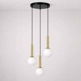 Lampa wisząca nad okrągły stół do jadalni, trzy białe kulki