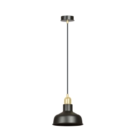 Industrialna, czarna lampa wisząca ze złotymi elementami, do kuchni