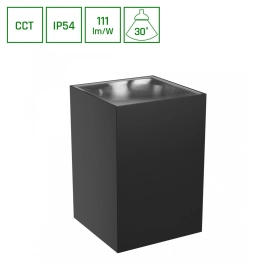 Kwadratowa lampa elewacyjna w czarnym kolorze, szczelność IP54
