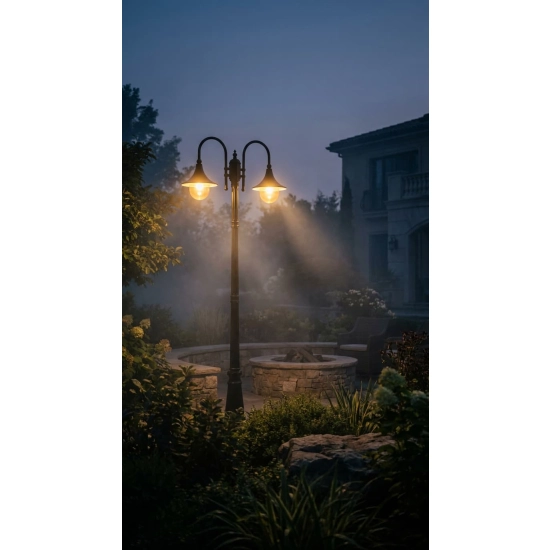 Dwuramienna wysoka czarna lampa stojąca ogrodowa solidna latarnia retro