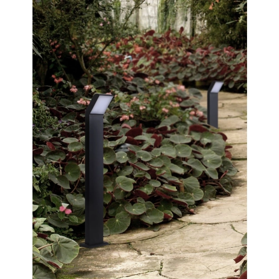 Minimalistyczna lampa ogrodowa zewnętrzna LED słupek oświetleniowy
