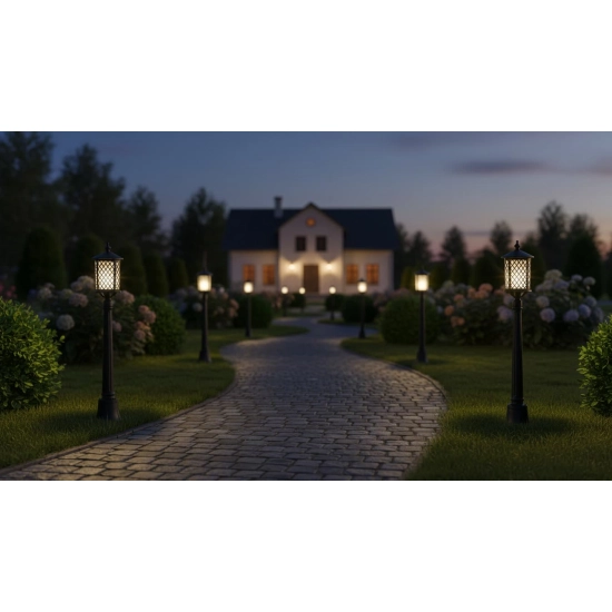 Czarna lampa stojąca, ogrodowa, oświetlenie alejek, na jedną żarówkę