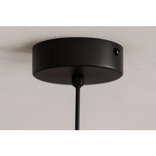 Minimalistyczna lampa wisząca z bursztynowym kloszem