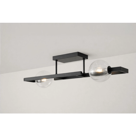 Lampa sufitowa o geometrycznej formie z transparentnymi kloszami