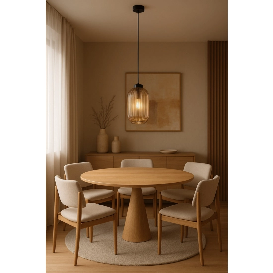 Minimalistyczna lampa wisząca z czarną oprawą i szklanym kloszem FADIGA