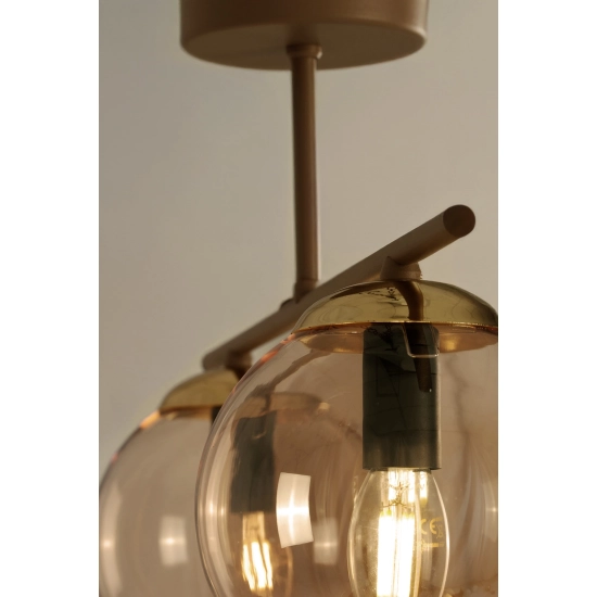 Lampa sufitowa do eleganckiej sypialni, dwa klosze na pręcie
