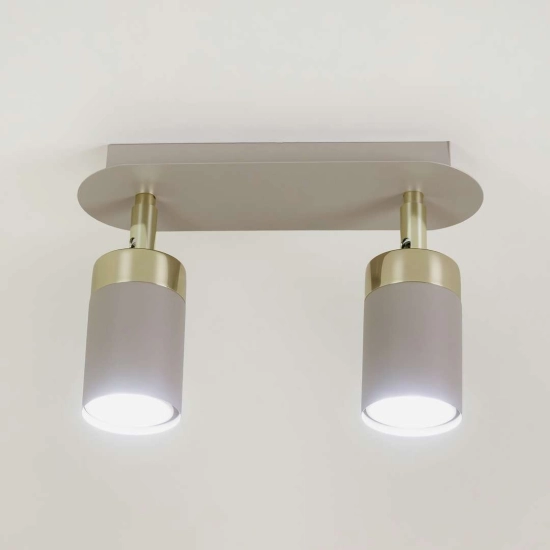 Lampa sufitowa z dwoma ruchomymi reflektorami na żarówki GU10