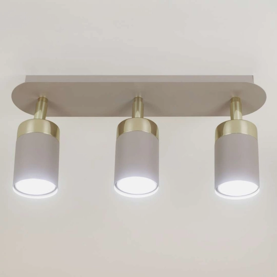 Trzy ruchome reflektory na listwie w kolorze beżowym, 3 x GU10