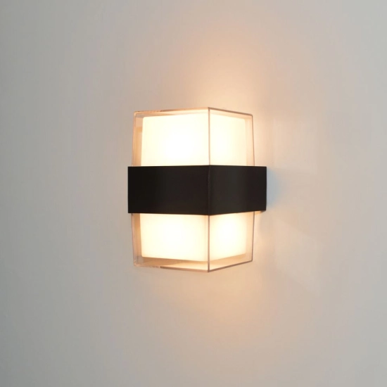 Geometryczny, dwukierunkowy kinkiet elewacyjny LED 4000K