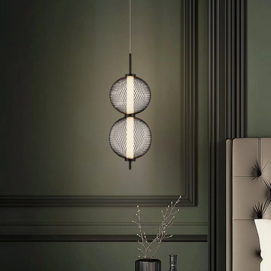 Lampa wisząca LED w kolorze czarnym, dwie druciane kule
