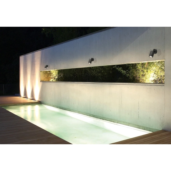 Grafitowy kinkiet ścienny typu reflektor, regulacja kąta świecenia