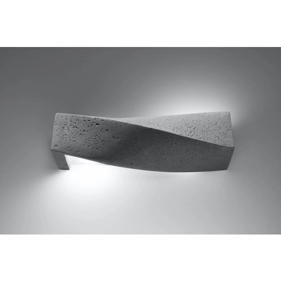 Designerska, betonowa, szara lampa ścienna o unikalnym kształcie