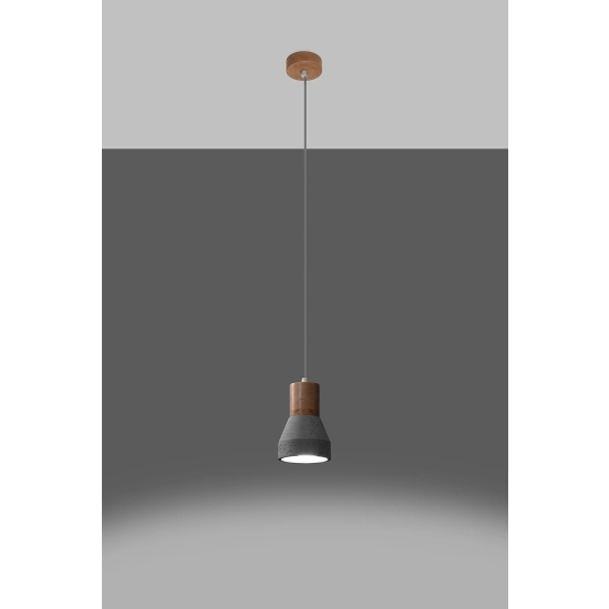 Designerska, betonowa lampa wisząca z elementami drewna, do jadalni