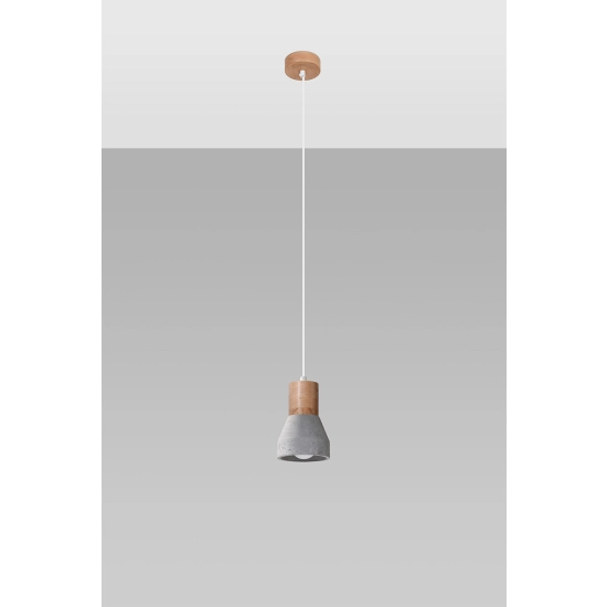 Designerska, betonowa lampa wisząca z elementami drewna, do jadalni