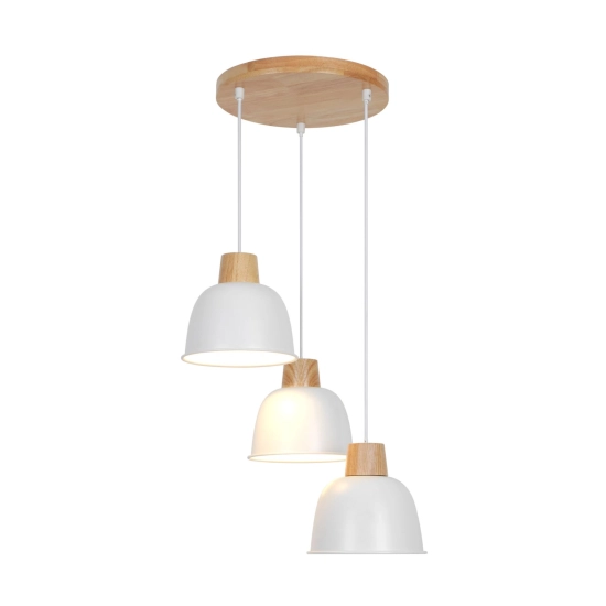 Ponadczasowa, biało-drewniana lampa wisząca do rustykalnej kuchni