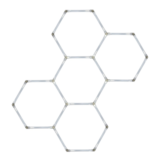 Geometryczny plafon z neutralnym światłem, do garażu