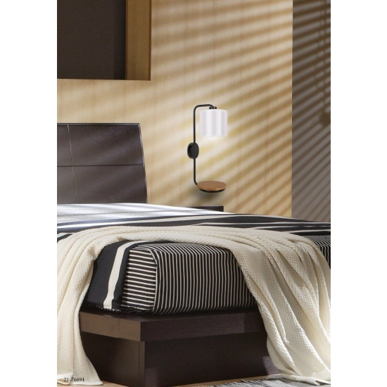 Lampa ścienna z okrągłą półeczką, lampka i szafka nocna w jednym