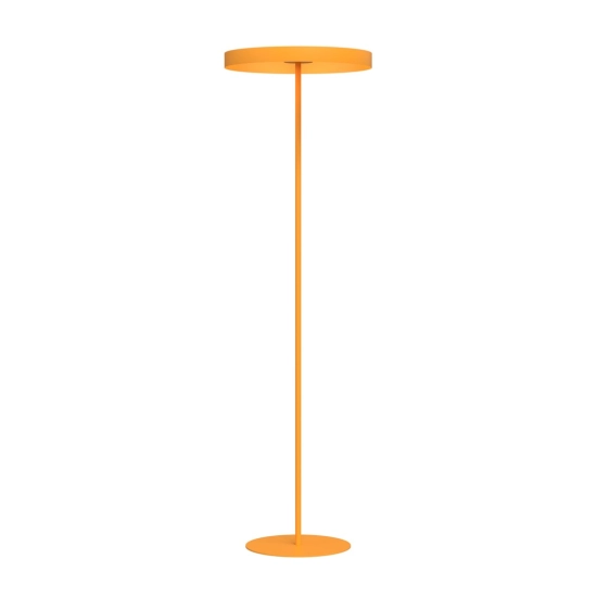 Lampa podłogowa w kolorze pomarańczowym do nowoczesnego salonu