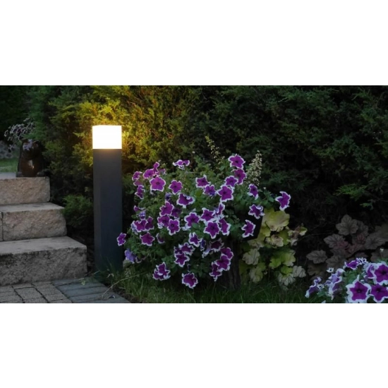 Czarny słupek oświetleniowy, lampa ogrodowa, na E27| CUBE MAX