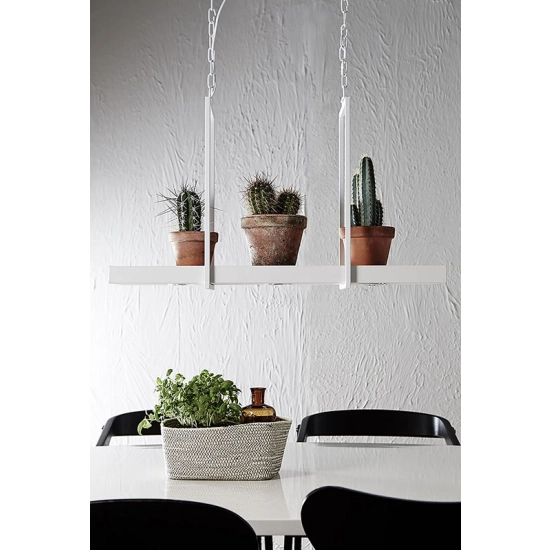 Lampa wisząca LED na łańcuszkach, idealna nad stół w jadalni