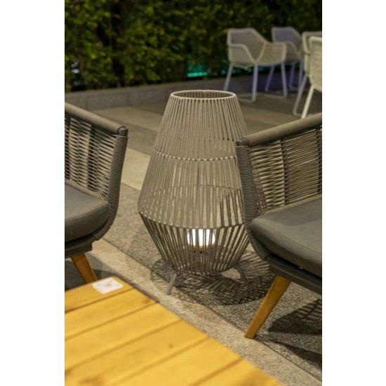 Nowoczesna lampa LED do ogrodu imitująca lampion, ładowana przez USB